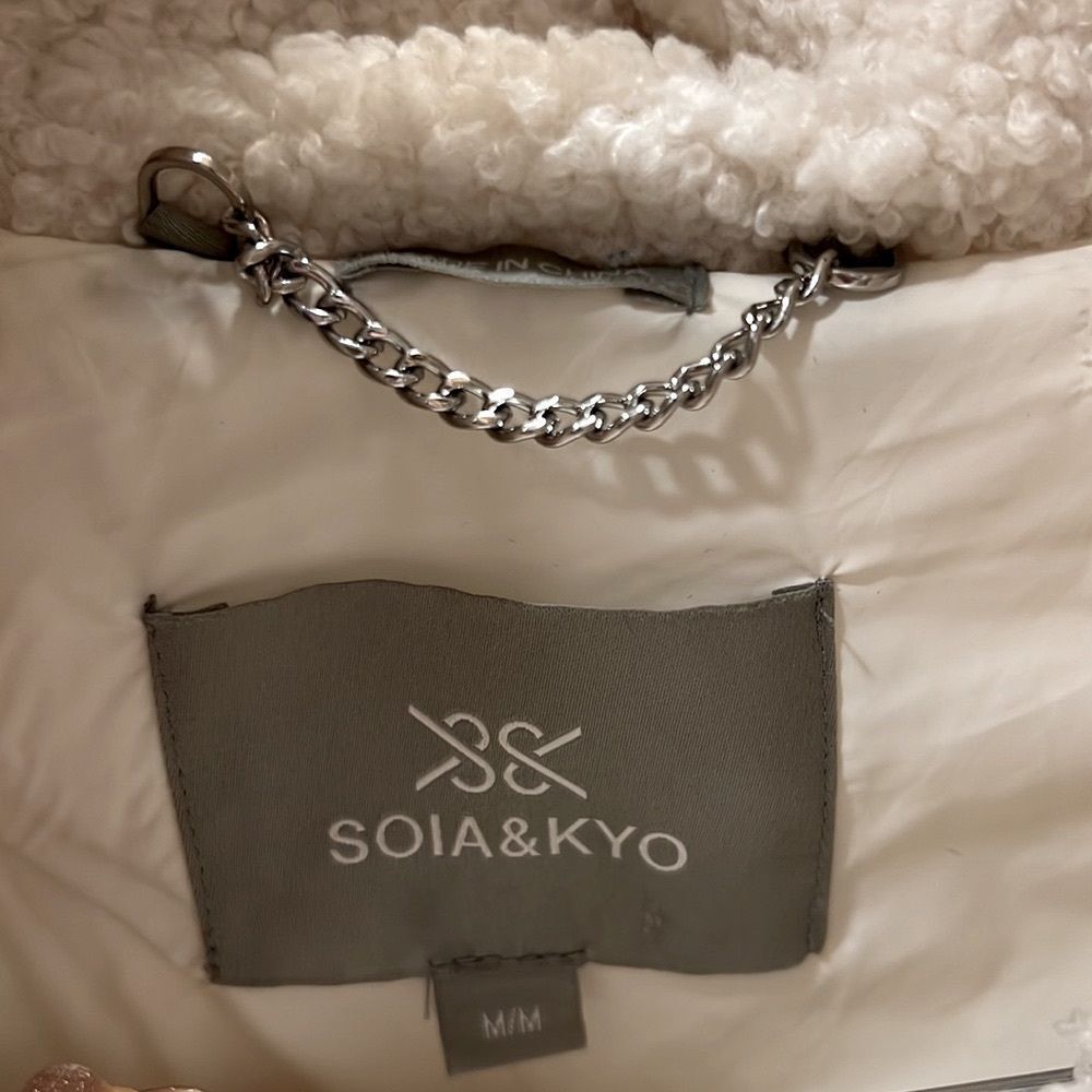 Soia and Kyo Mixed Media Faux Shearling Jacket
 size M - Picture 7 of 11